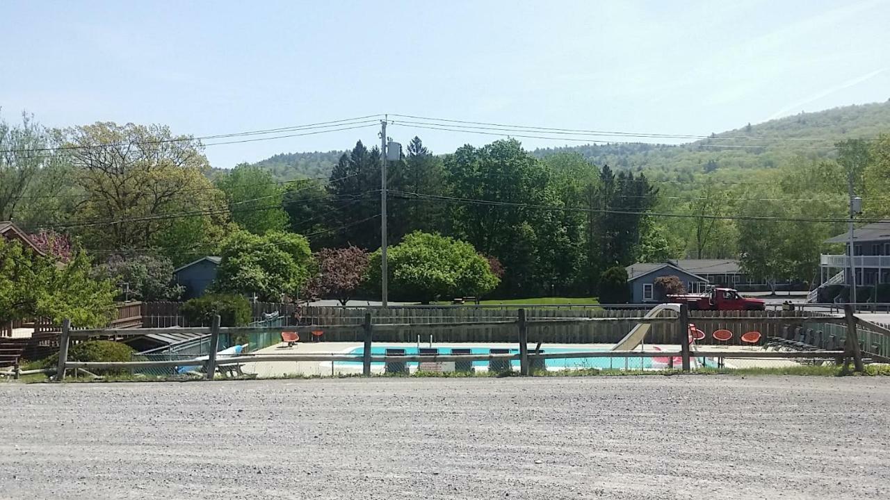 Nassau Motel Lake George Bagian luar foto