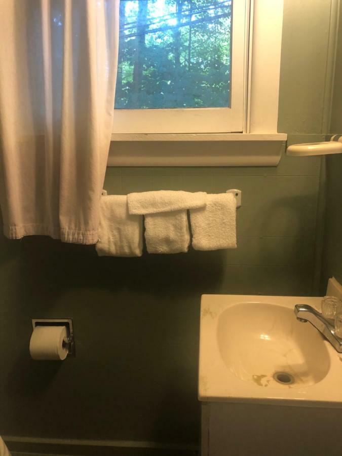 Nassau Motel Lake George Bagian luar foto